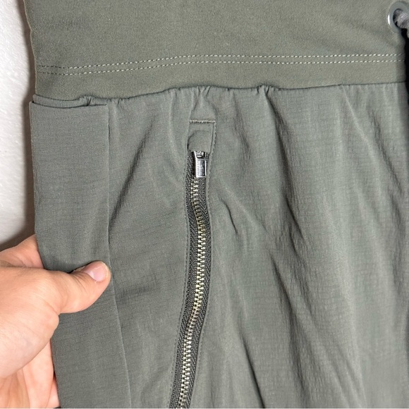 Athleta Trekkie North Jogger Pant Hiking Trail  Arbor Olive #405726 - Picture 9 of 15
